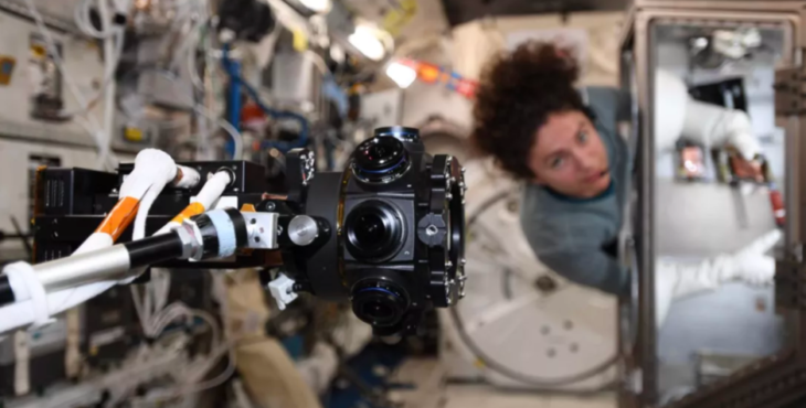 Space Explorers serie VR