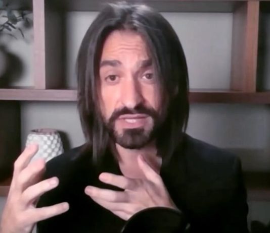 Los Hololens Consumer AR Glasses de Microsoft estarían en desarrollo Alex Kipman Microsoft Hololens consumidor final