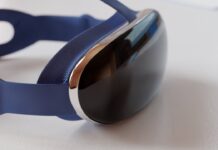 apple headset reality one 2023